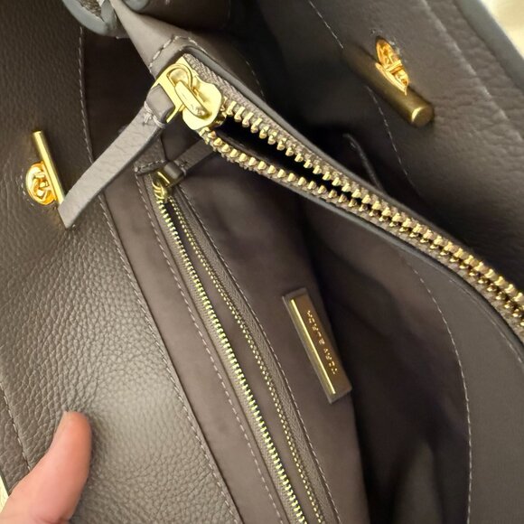 Tory Burch - Picture 2 of 6